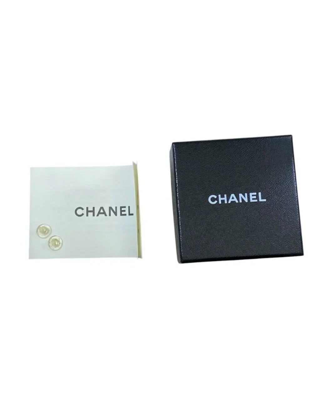 Chanel CC Logo Earrings Vintage Accessory Metal Faux Pearl Gold